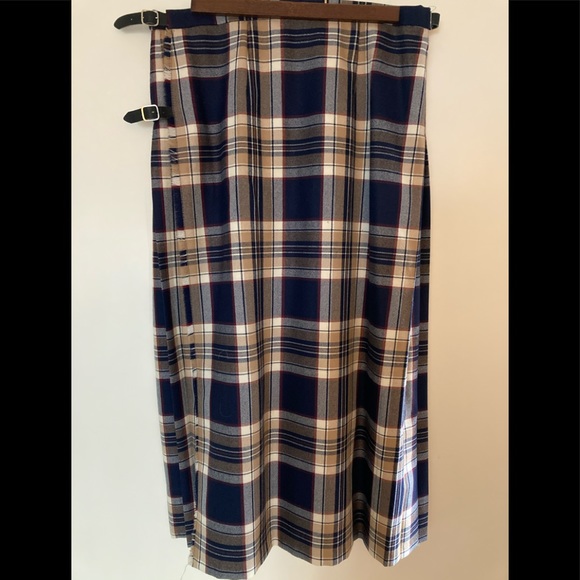 VTG Authentic Edinburgh Scottish Wool Kilt. 32 - Picture 1 of 7